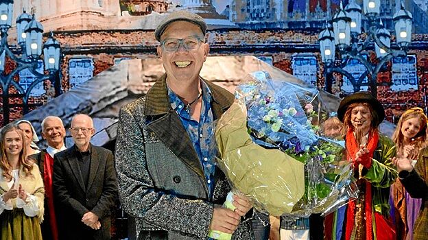 ROBIN HASLUND BUCH UDEN LIVREM OG SELER